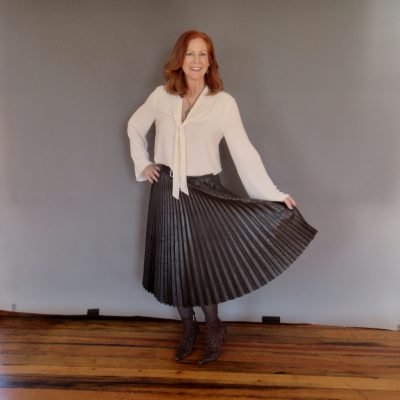 Can I Wear an Accordion Pleated Skirt When I Have a Full Midsection?
